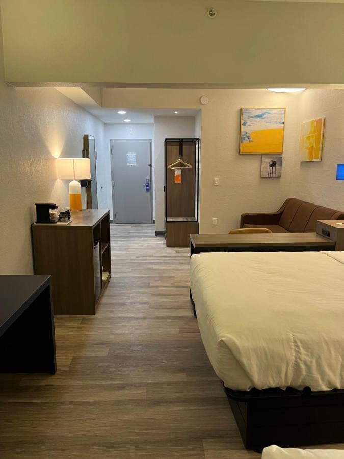 Comfort Suites Clearwater - Dunedin Εξωτερικό φωτογραφία