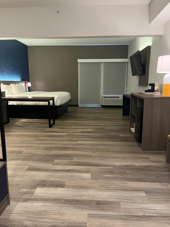 Comfort Suites Clearwater - Dunedin Εξωτερικό φωτογραφία
